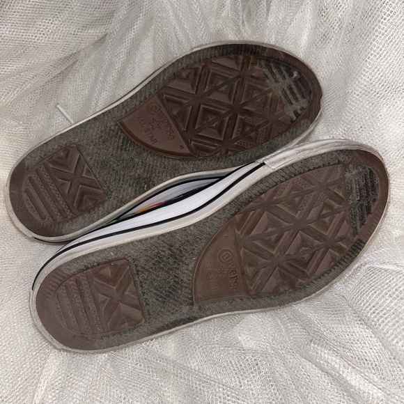 Tie-dyed converse - Picture 5 of 5